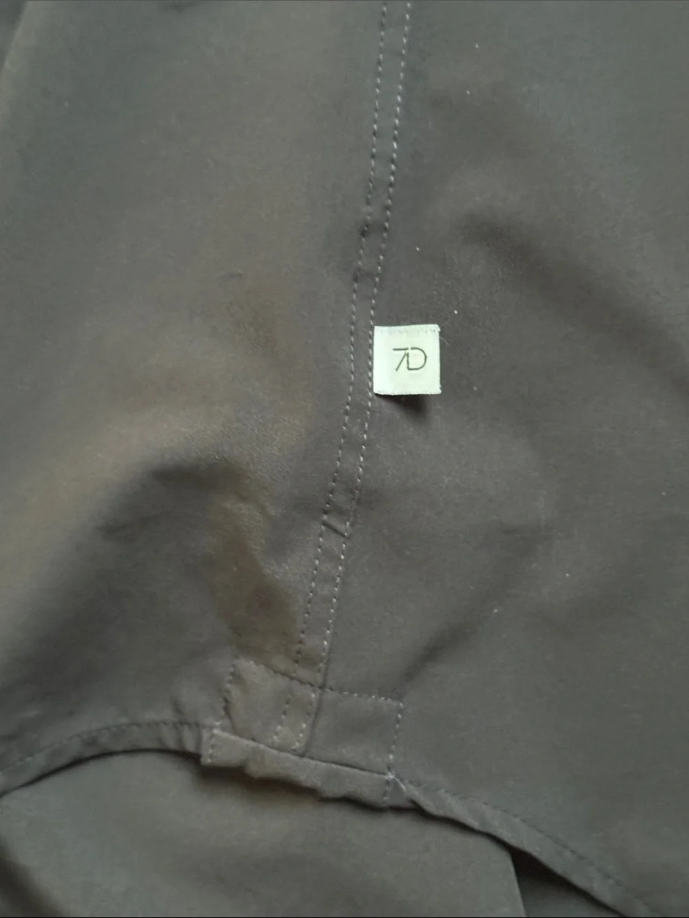 7 Diamonds Men's Black Short-Sleeve Button-Down Shirt - Picture 4 of 5
